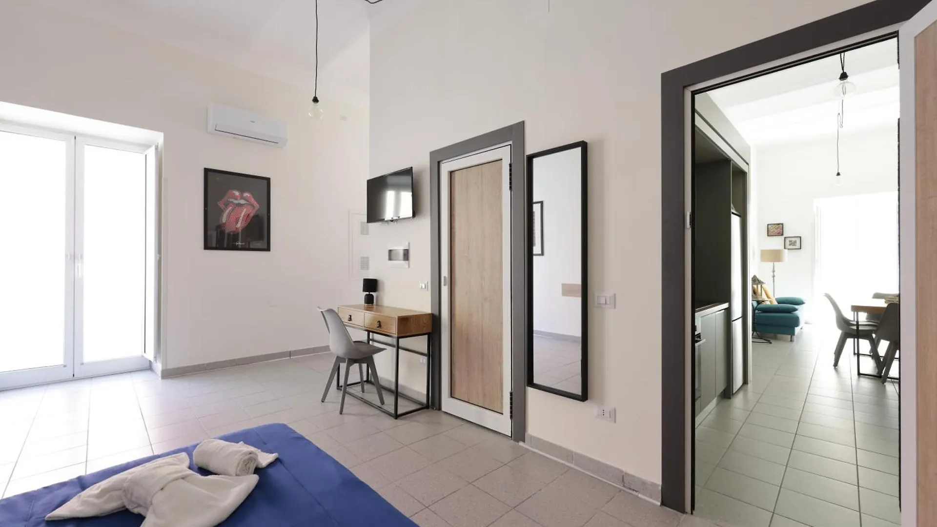 Urban Retreat 76 Apartment Naples 0*,  Italy